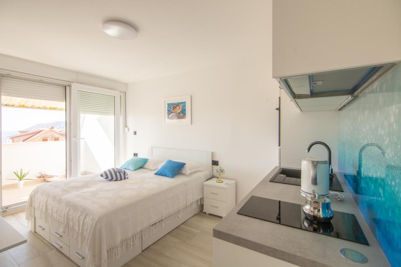 Komiža Apartments Nona Draga מראה חיצוני תמונה