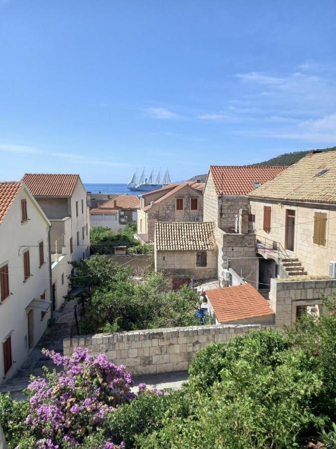 Komiža Apartments Nona Draga מראה חיצוני תמונה
