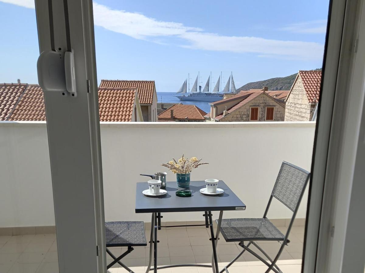 Komiža Apartments Nona Draga מראה חיצוני תמונה