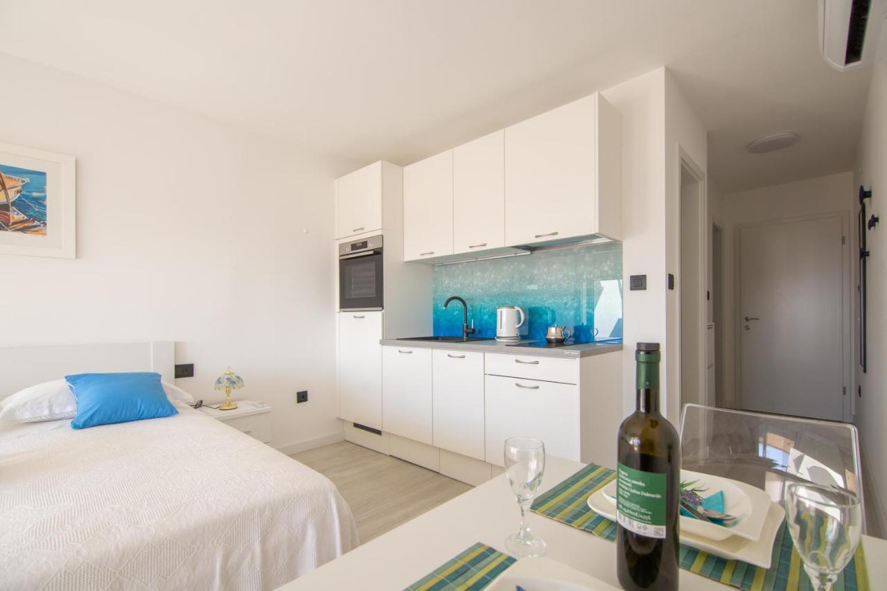Komiža Apartments Nona Draga מראה חיצוני תמונה