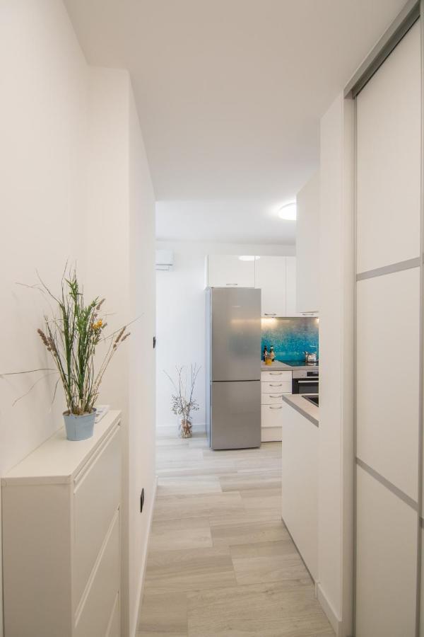 Komiža Apartments Nona Draga מראה חיצוני תמונה