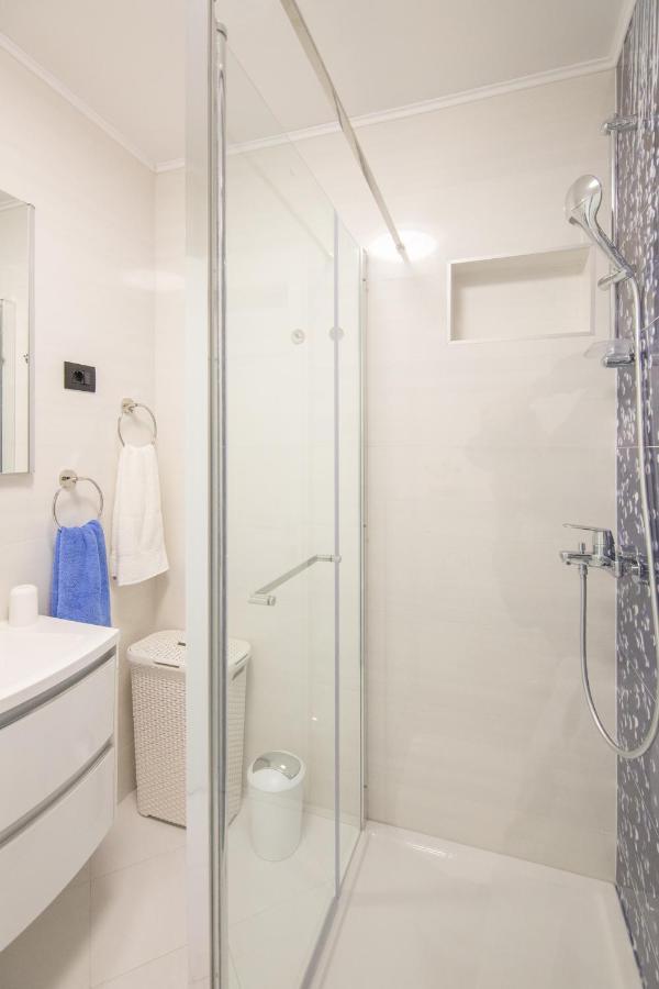 Komiža Apartments Nona Draga מראה חיצוני תמונה